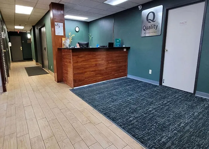Quality Inn & Suites Columbia I-70